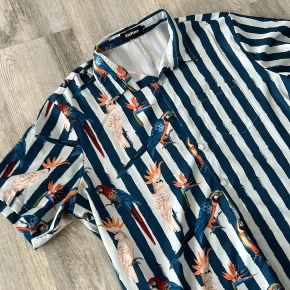 NWOT Men's Casual Button Down Shirt - Blue Parrot Print - Picture 4 of 11
